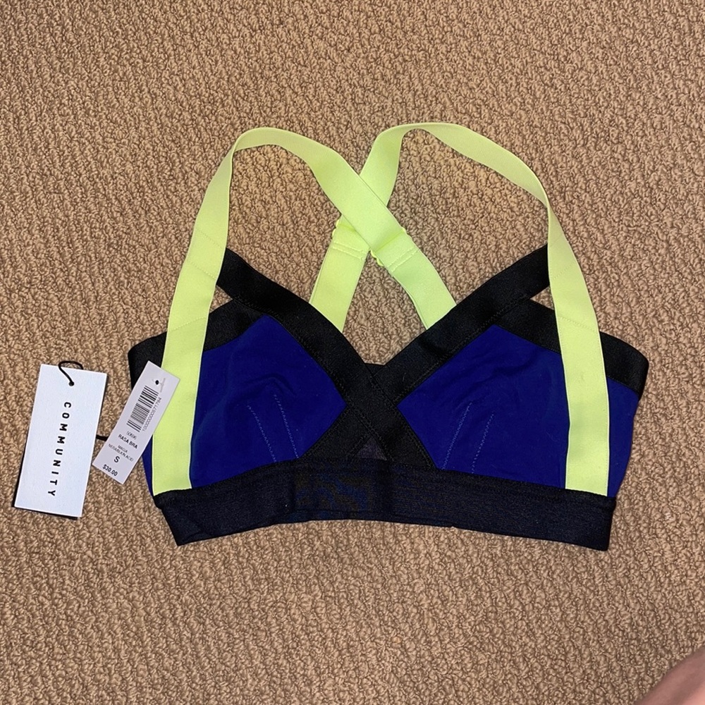 Sports bra